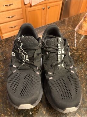 Men’s On Cloud Black Sneakers